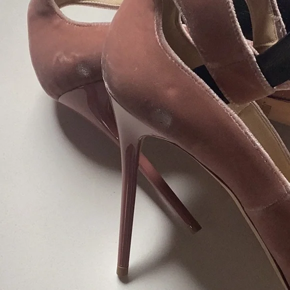 Jimmy Choo *Rosana Blush Velvet Heels with Leather Ankle Ties Size 40 - Picture 4 of 7